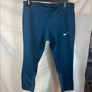 Nike teal Cropped Leggings